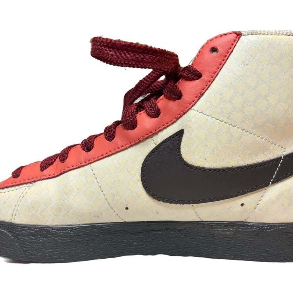 Buy Nike W'S Blazer High - 317808 121